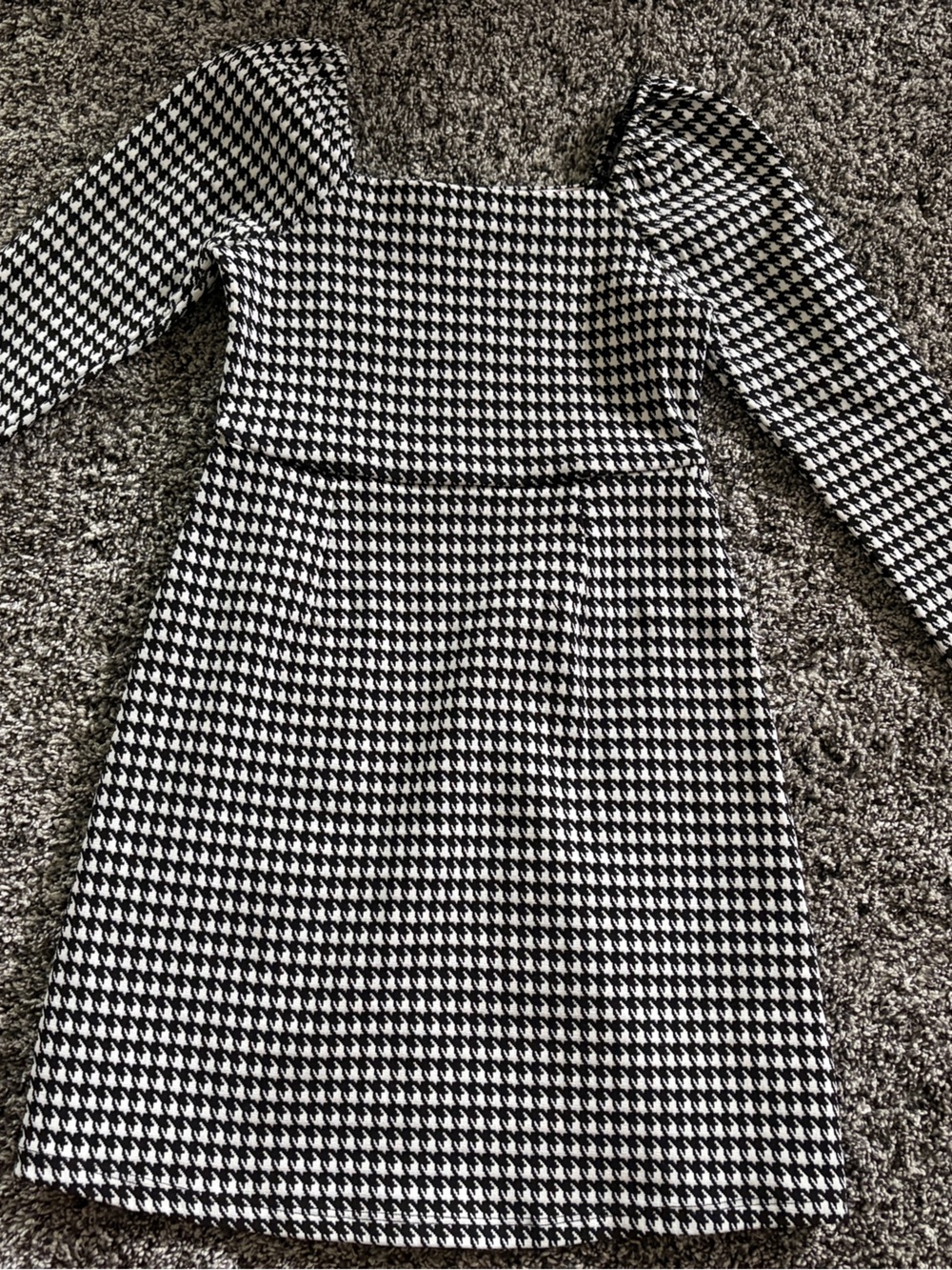 Franki Girls' Black and White Houndstooth Long Sleeve Dress